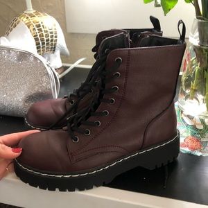 Sincerely Jules boots, never worn, size 7 1/2